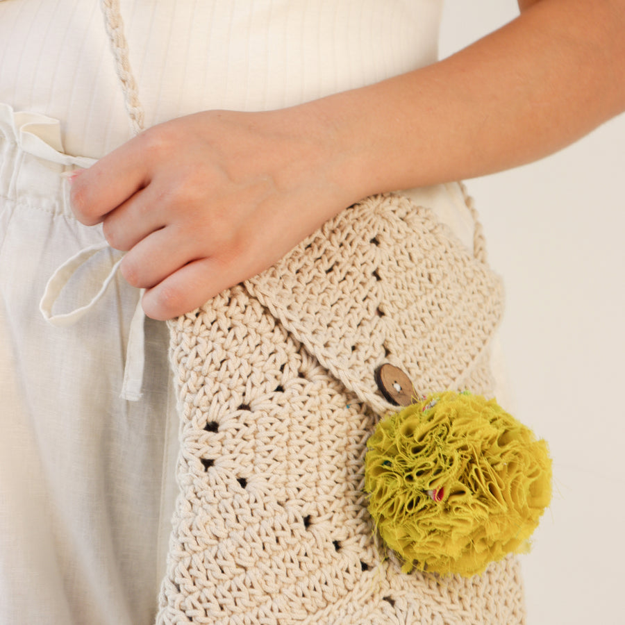 Oblong Crochet Sling Bag – Itihasikala