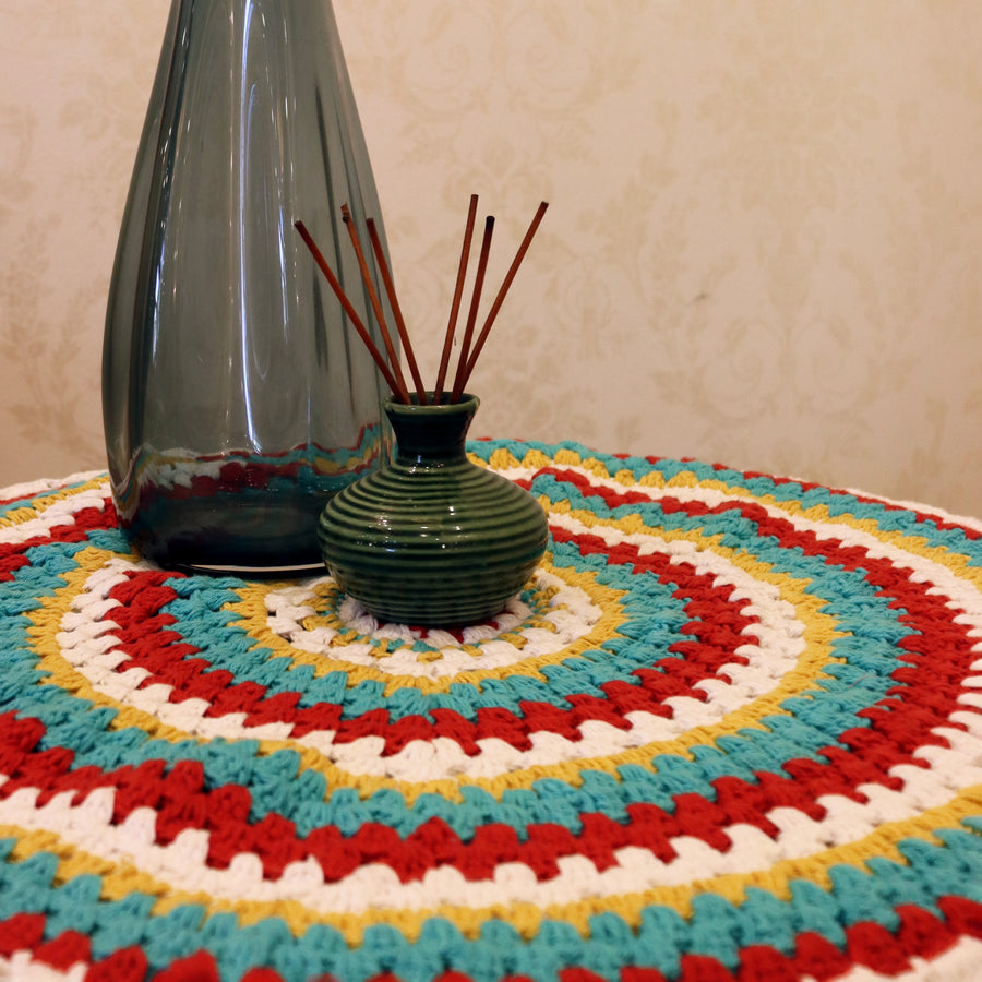 Round Table Crochet Mat 02