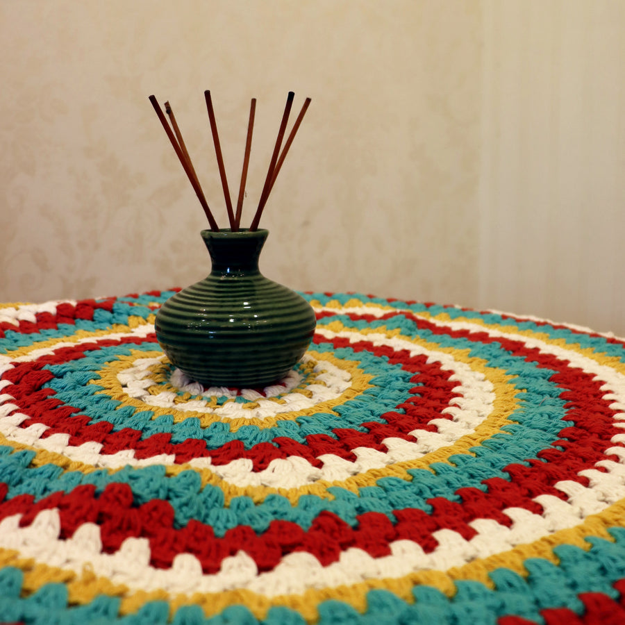 Round Table Crochet Mat 02