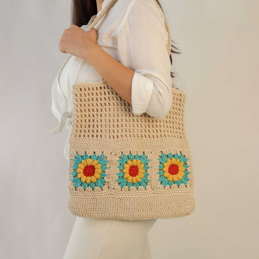 The Shopper's Crochet Tote Bag 2