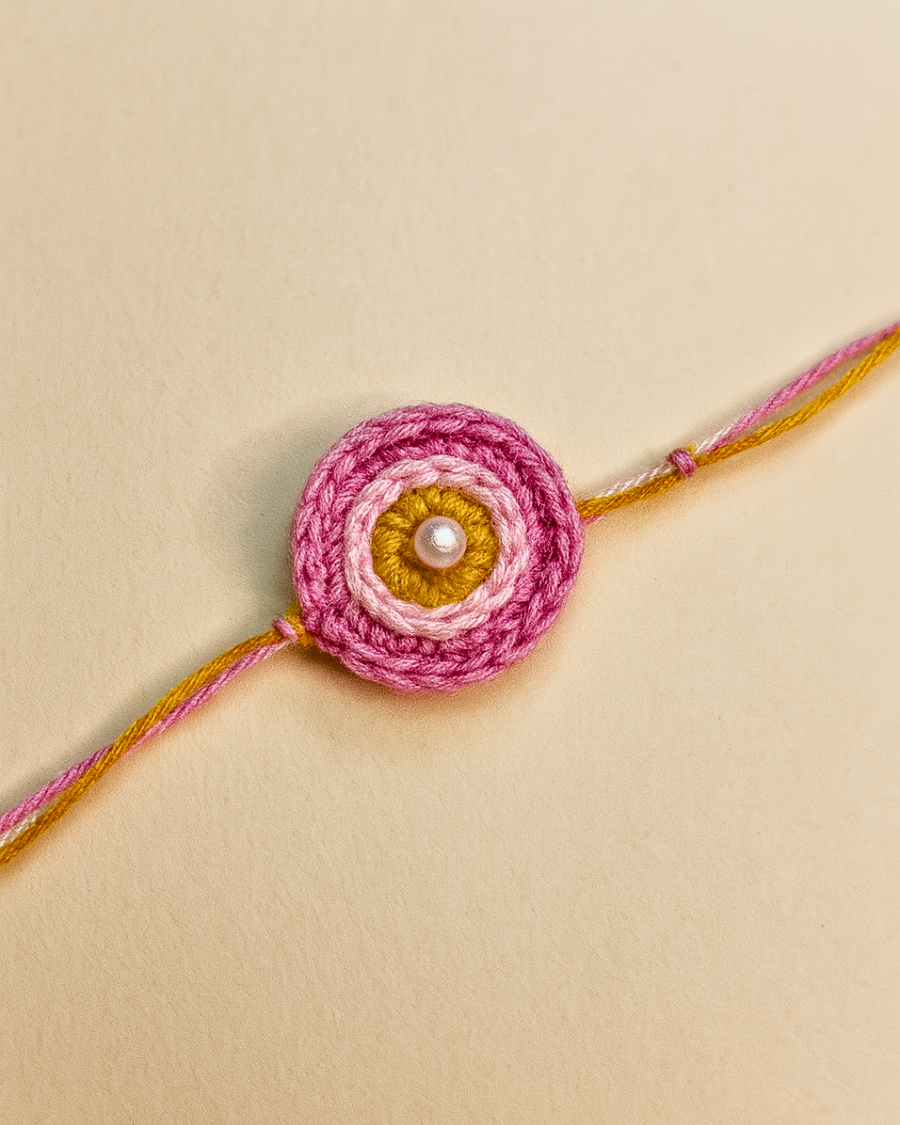 All circles pink rakhi
