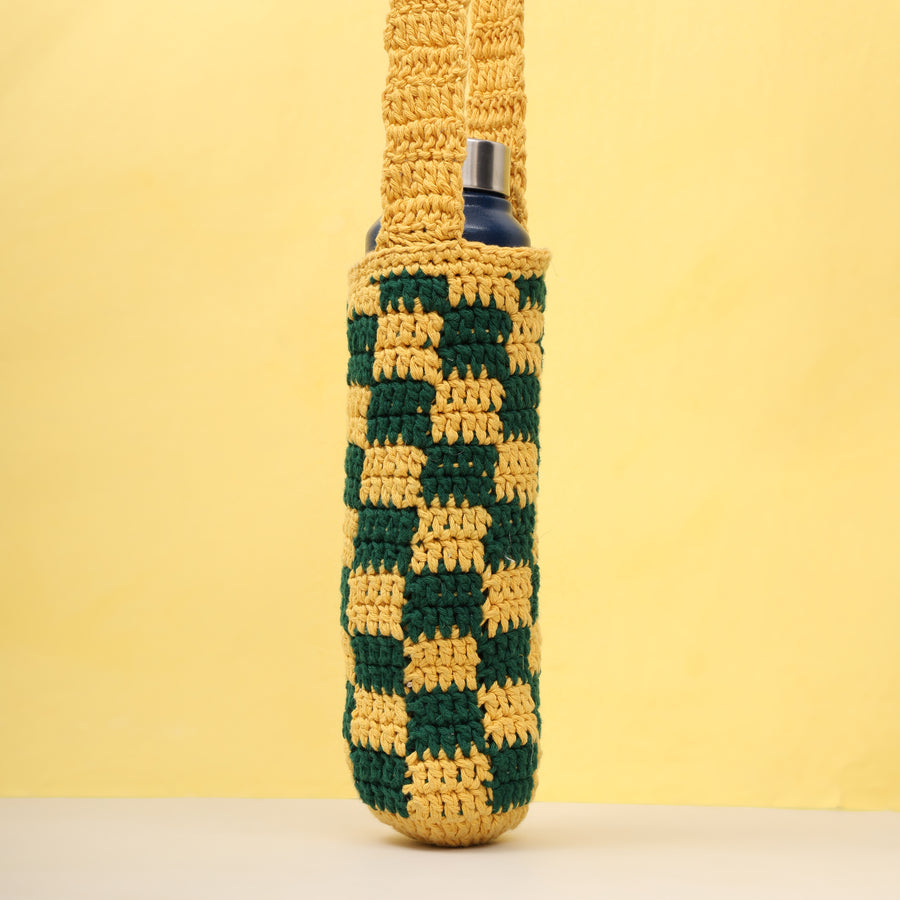 Checkered Crochet Water-Bottle Tote