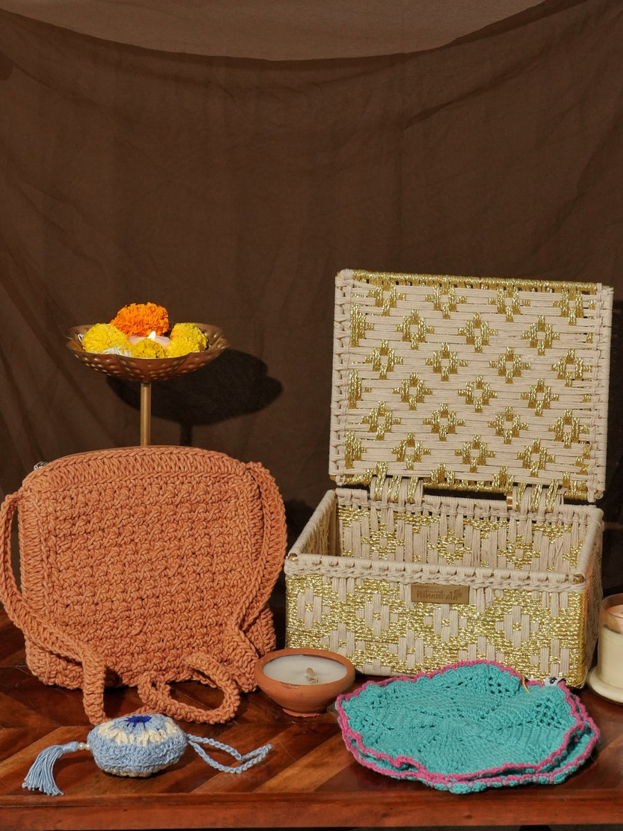 Earth and amber Gift box