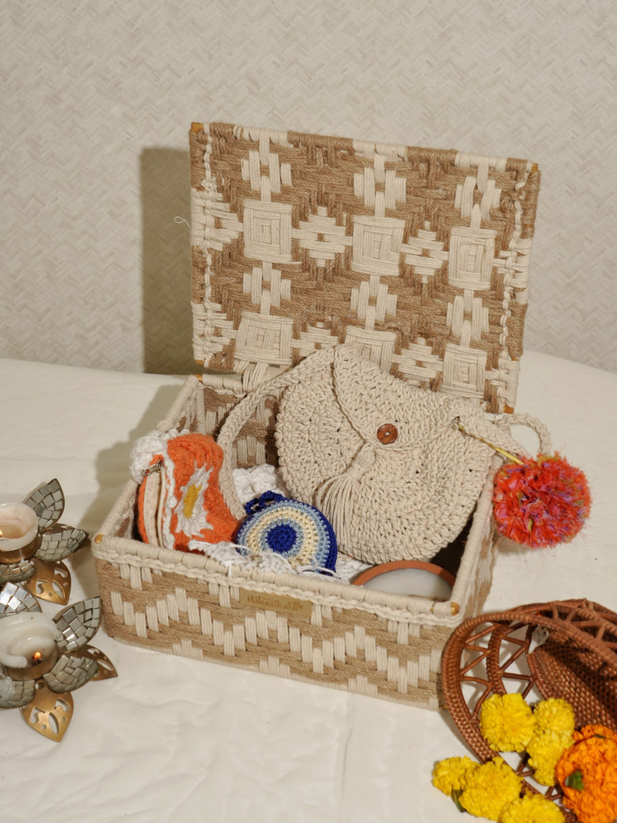 Zoya Itihasikala Gift Box