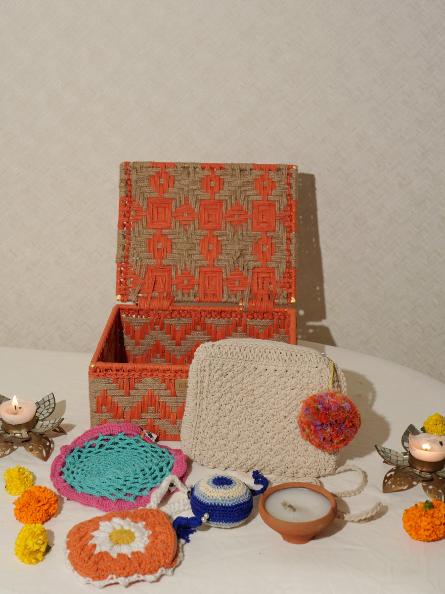 Ram Leela Itihasikala Gift hamper