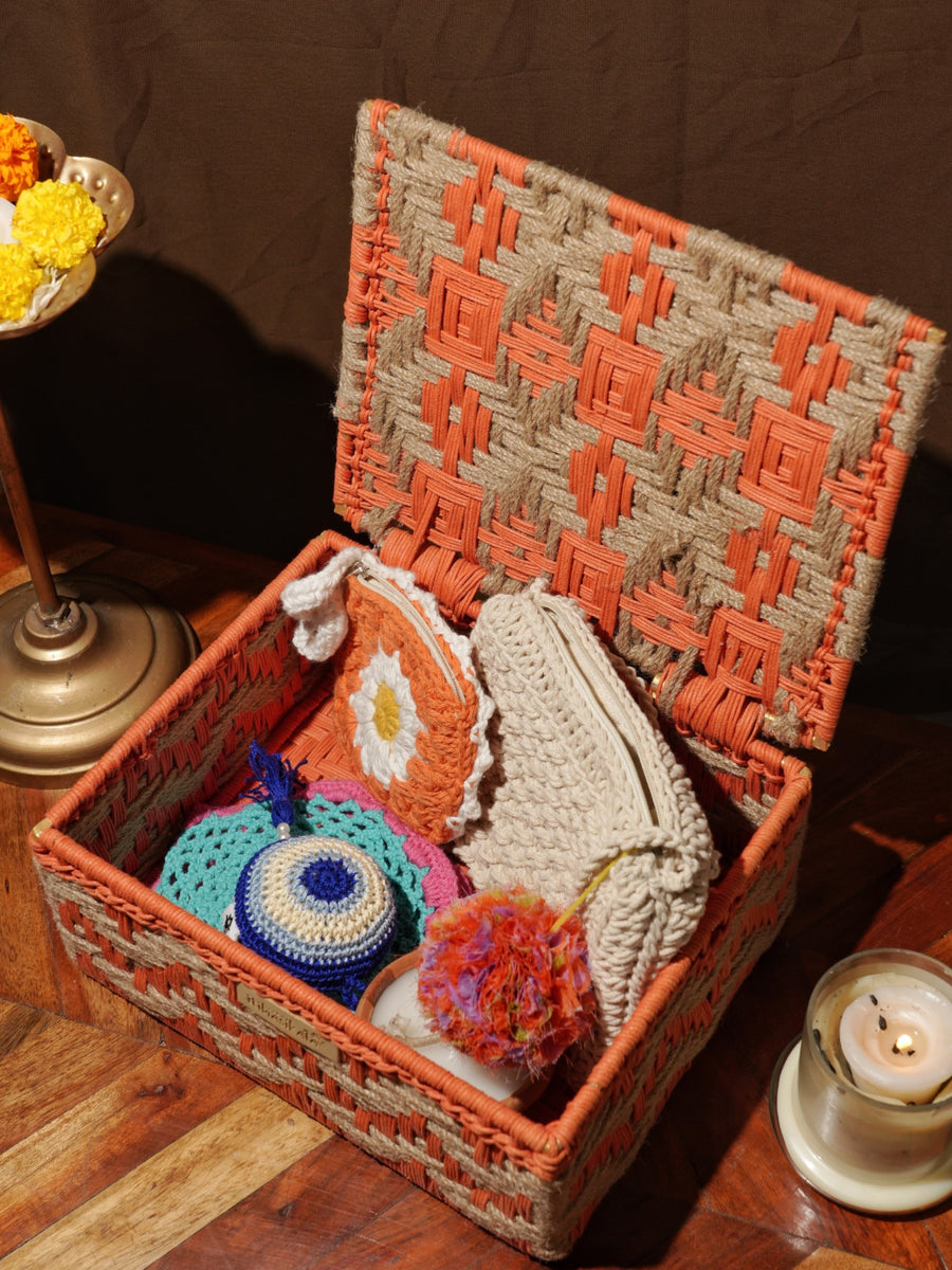 Ram Leela Itihasikala Gift hamper