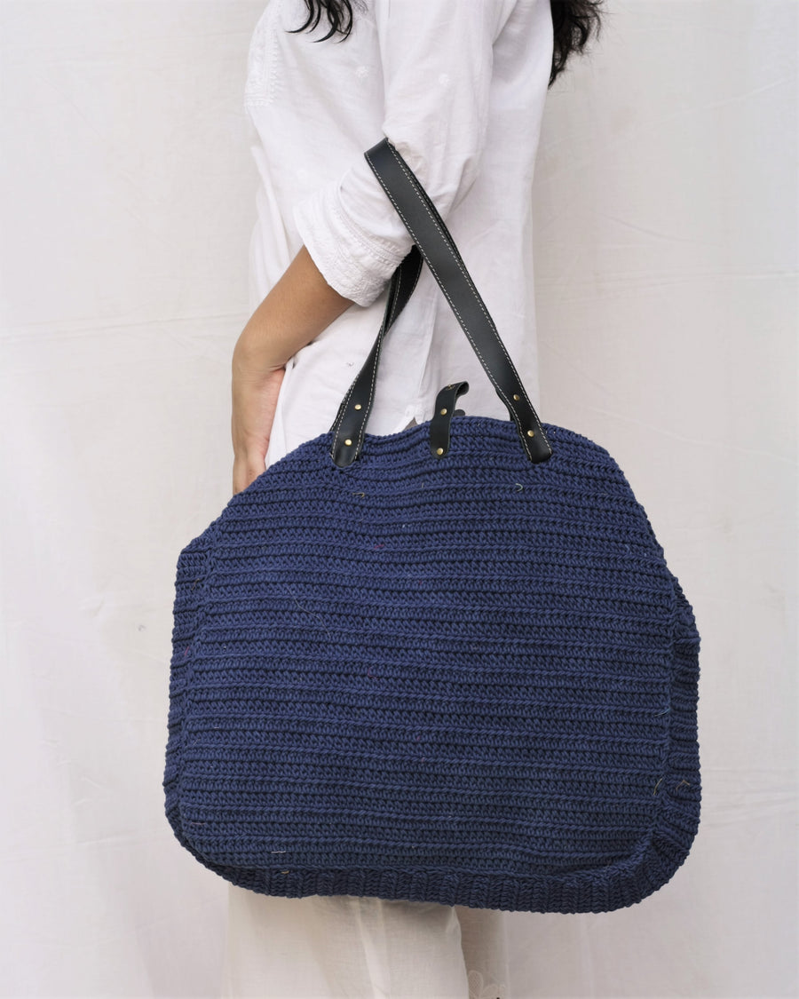 Quad-spirit Crochet Shoulder Bag