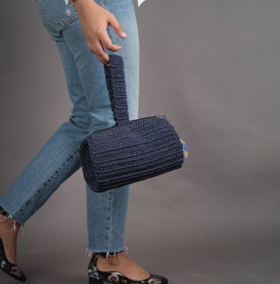 Duffel Crochet Hand Pouch