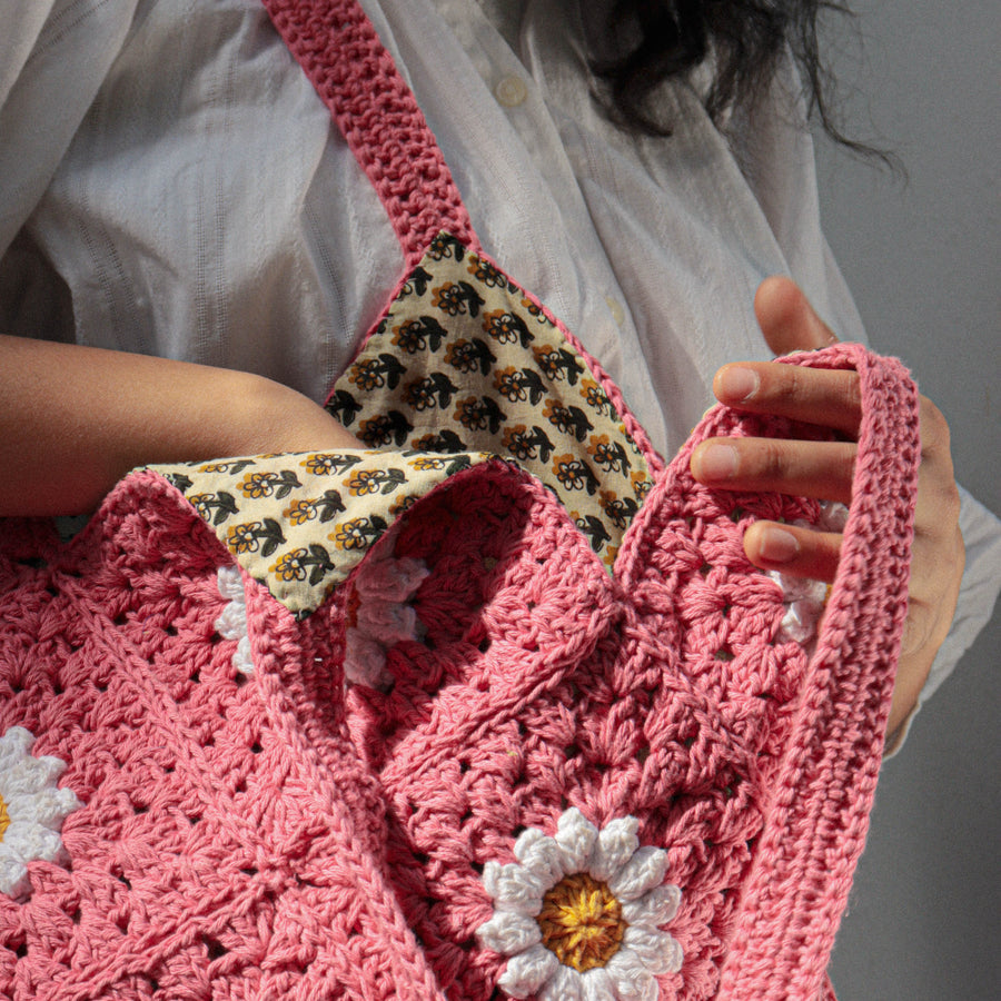 Pink Daisy Hobo Crochet Shoulder Bag