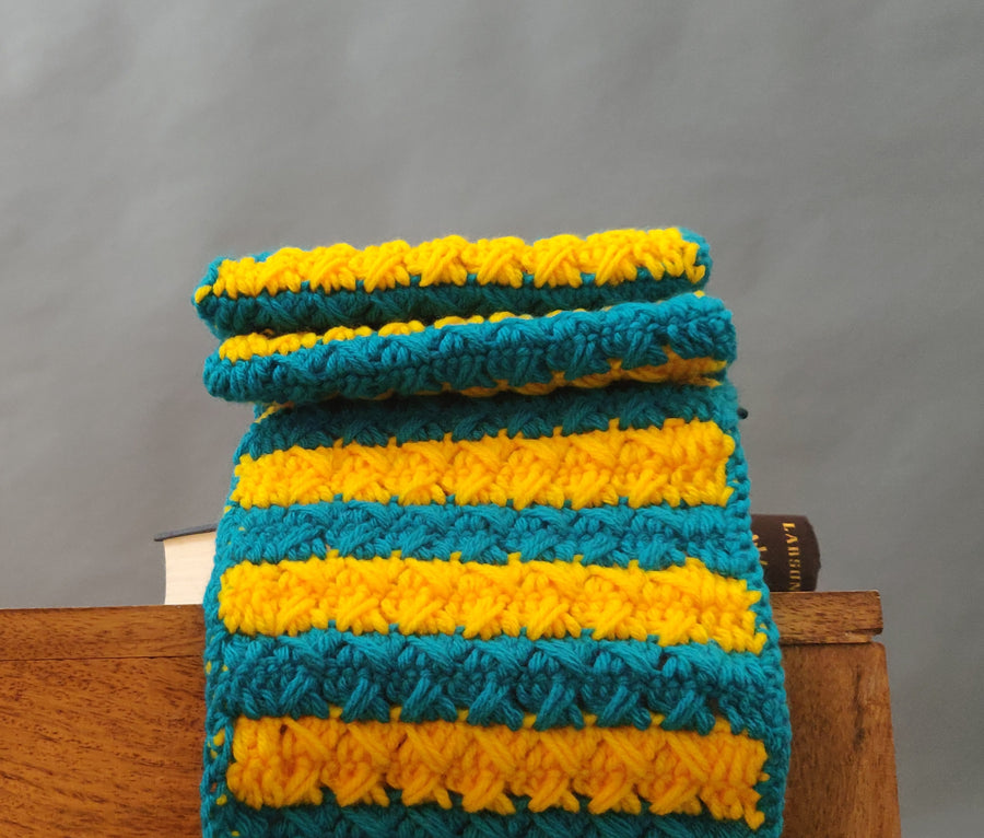 Woolen Crochet Muffler