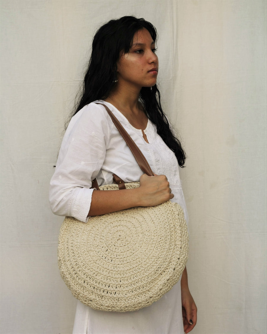 United urbane Crochet Shoulder Bag