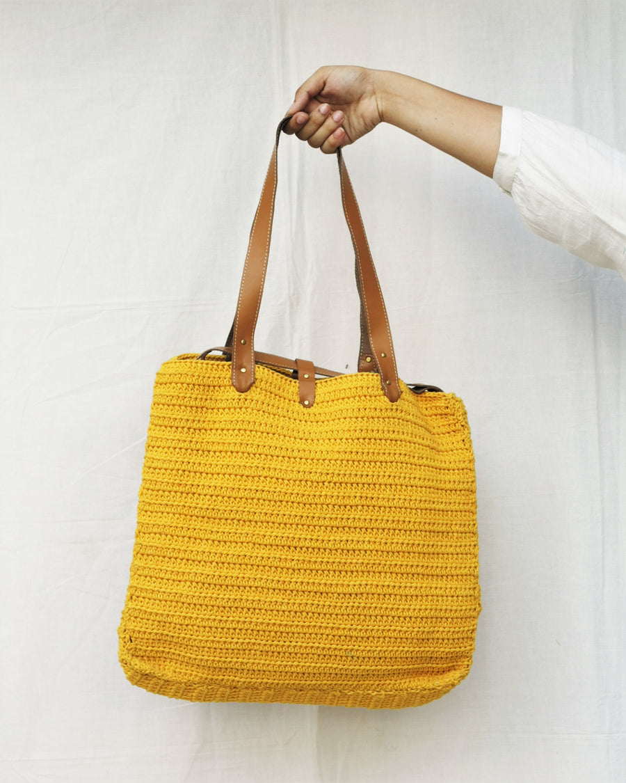 Quad-spirit Crochet Shoulder Bag