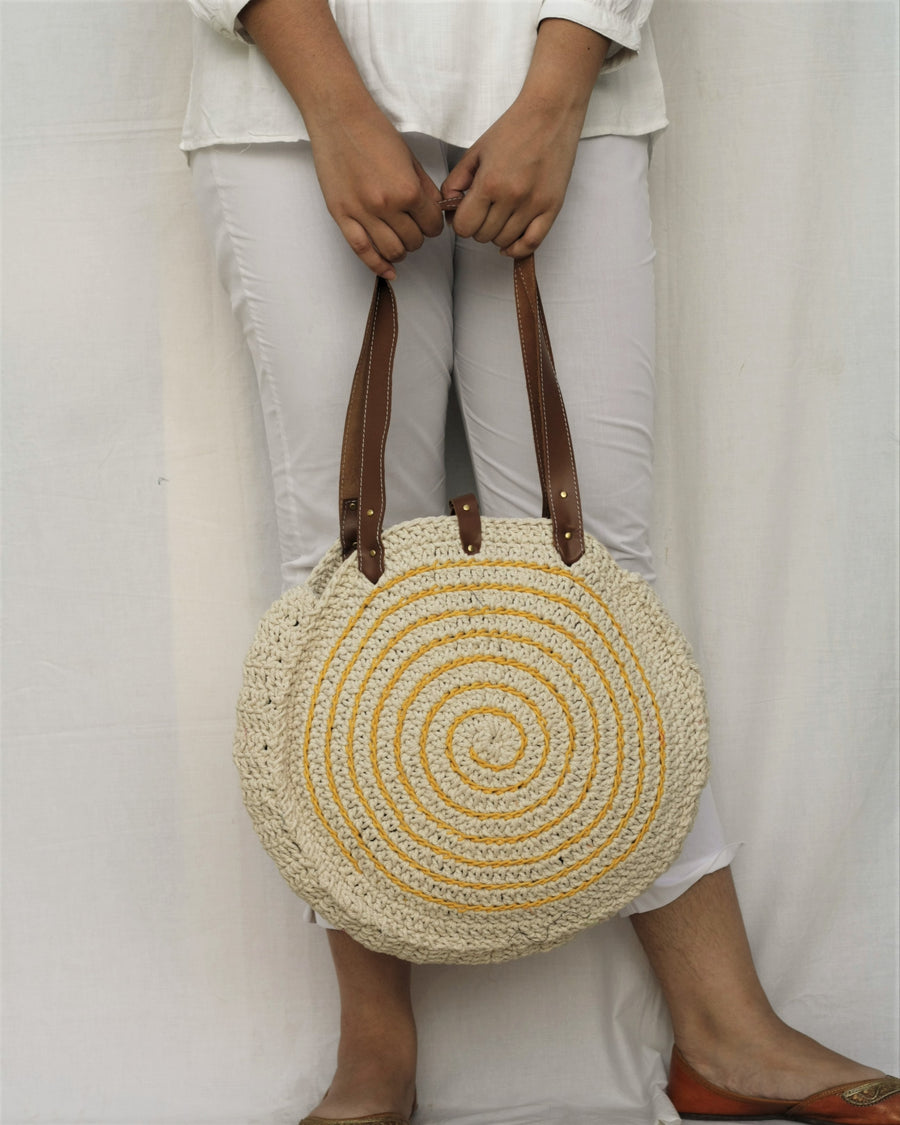 United urbane Crochet Shoulder Bag